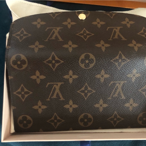 Wallet - Picture 3 of 5